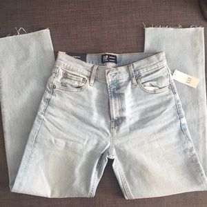 NEW Gap Factory high rise straight jeans